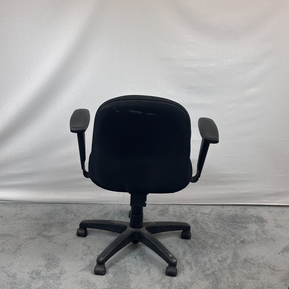 Exemplis Task Chair