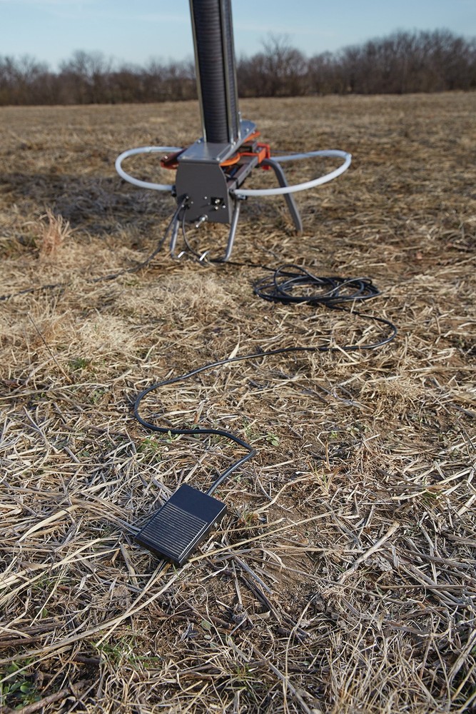 Workhorse Electronic Clay Pigeon Thrower, Compact One Size, Multi