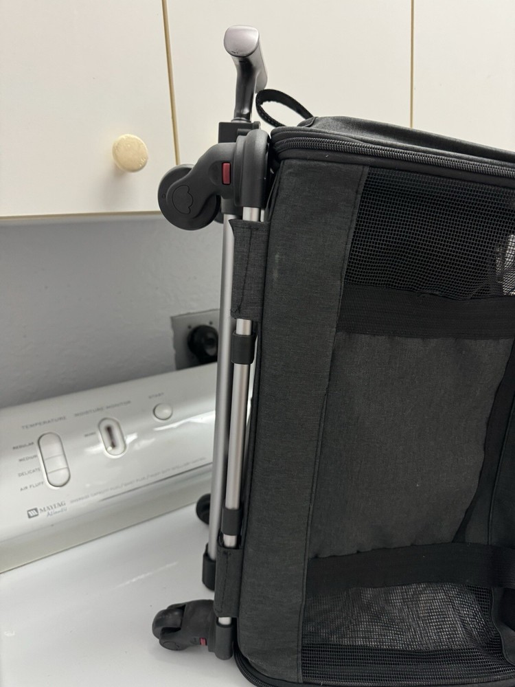 Rolling Pet Carriers With Wheels
