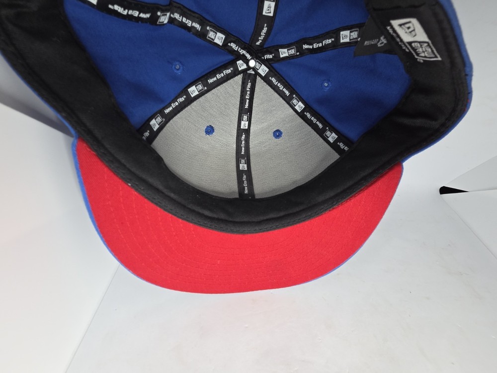 DC Comics Superman Side Panel Logo New Era Snap Back Flat Bill Embroidered