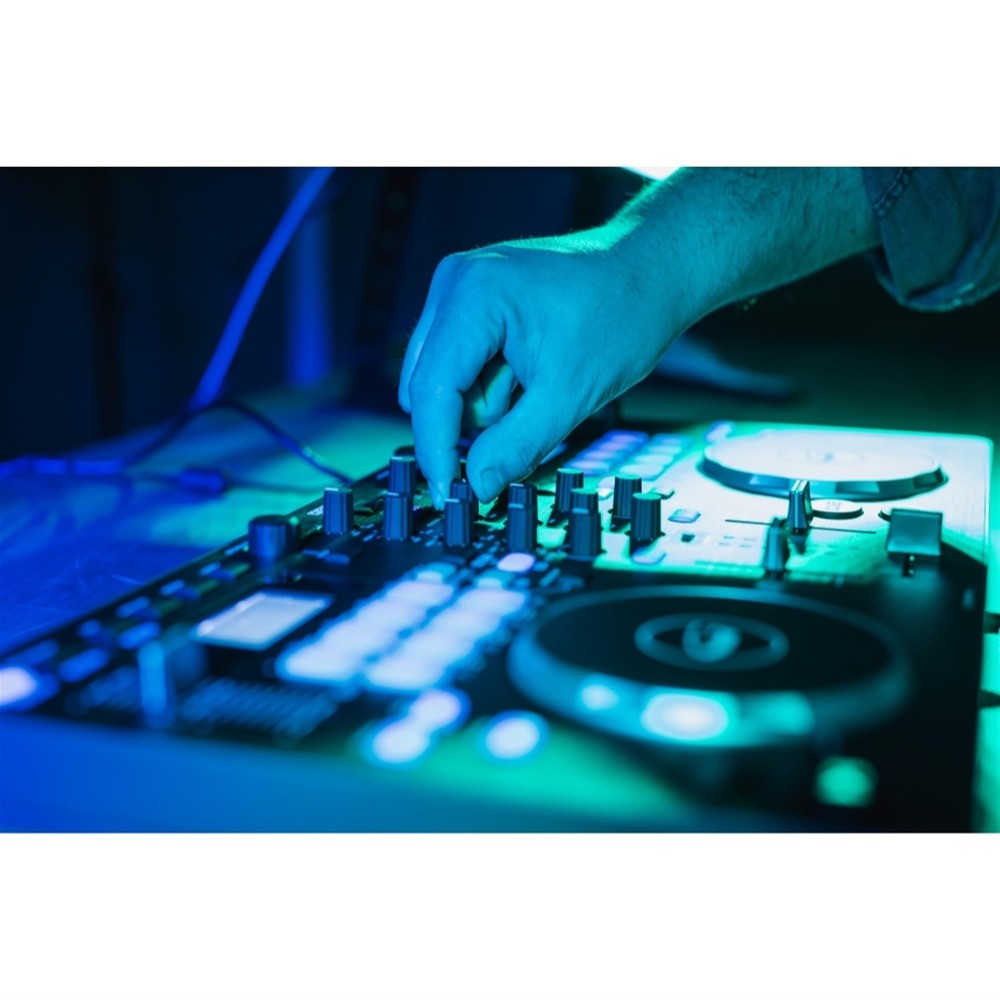 Gemini Sound GMX Versatile DJ Controller & Media Player - Compact USB/MIDI