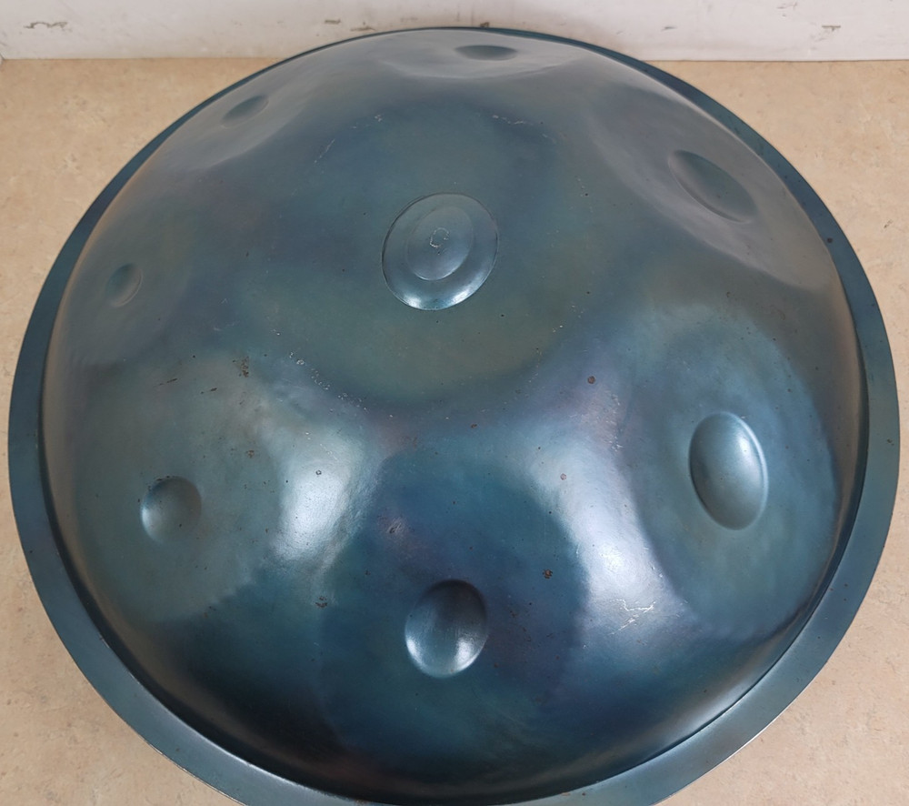 Isthmus Instruments E Minor Handpan