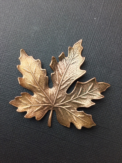 32995 Victorian Maple Leaf Jewelry Finding Copper Oxidized