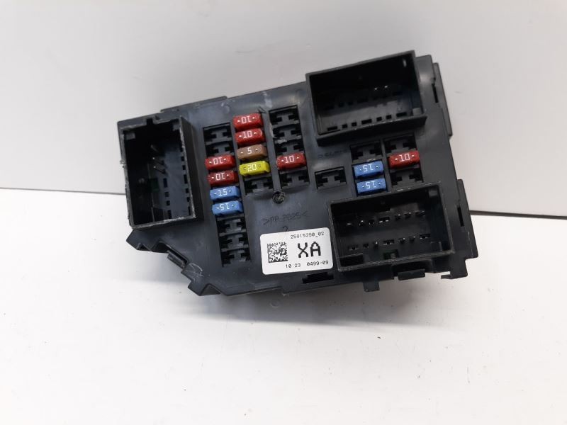 2009 SILVERADO  Fuse Box Cabin