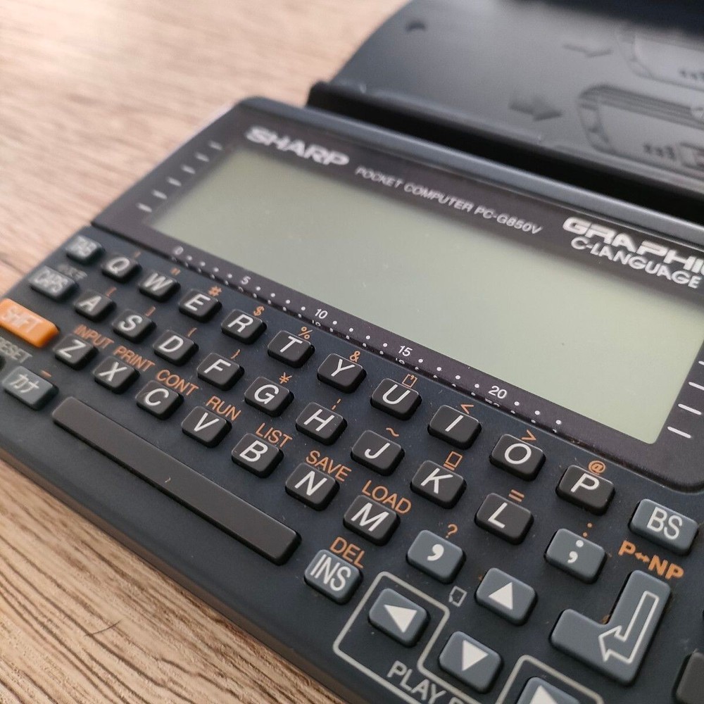 SHARP Pocket Computer PC-G850V Function Calculator C-LANGUAGE G850V from Japan