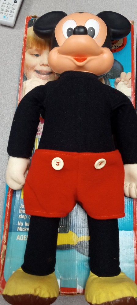 Disney MARCHING MICKEY MOUSE Hasbro 18" 1970s Vintage Hasbro In Box