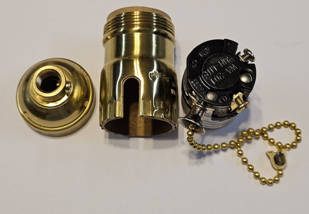 Solid Brass Pull Chain Industrial Style Lamp Socket With Uno Threads 48285JB