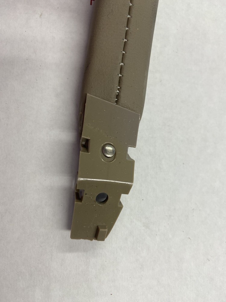 03-11 Lincoln Town Car Designer Door Panel Pull Strap Handle Beige