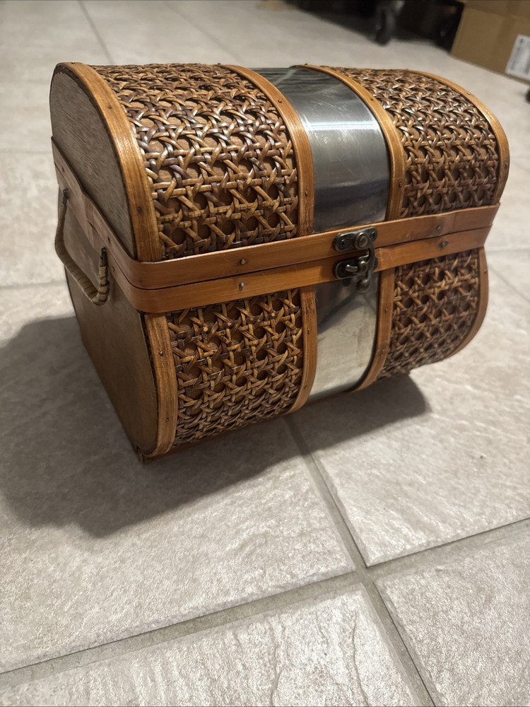 Antique Wicker Chest With Lock Closure Trinket Box