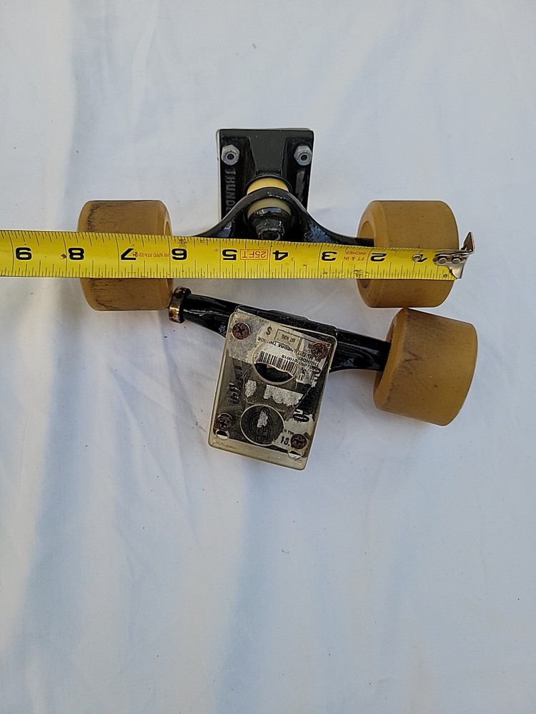 Thunder Trucks Cast Medium Profile + spitfire 61 mm wheels