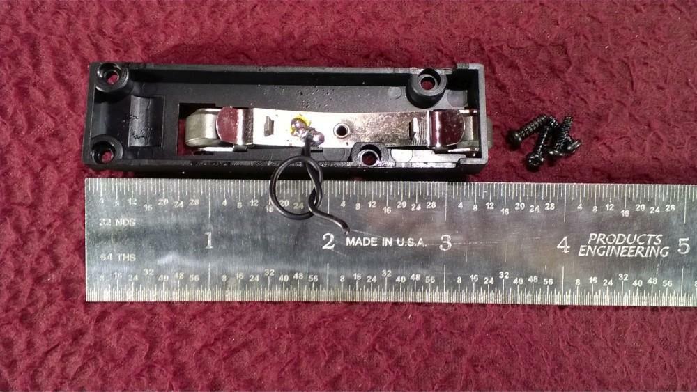 LIONEL 18455 TIE-JECTOR - COLLECTOR ROLLER ASSY
