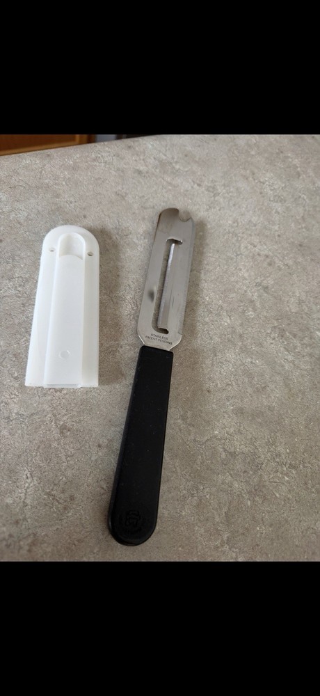 Pampered Chef Cheese Knife EUC