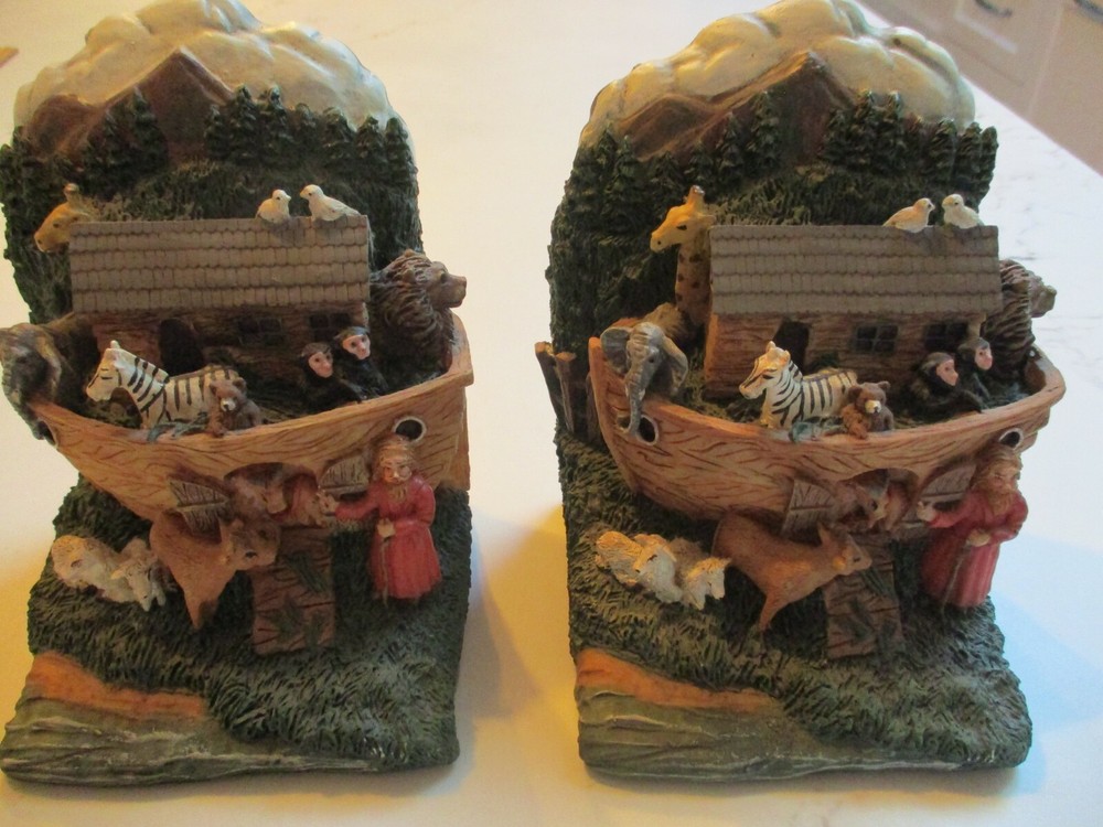 Vintage Ceramic Noah's Ark 3 Dimensional Book Ends, heavy, EUC