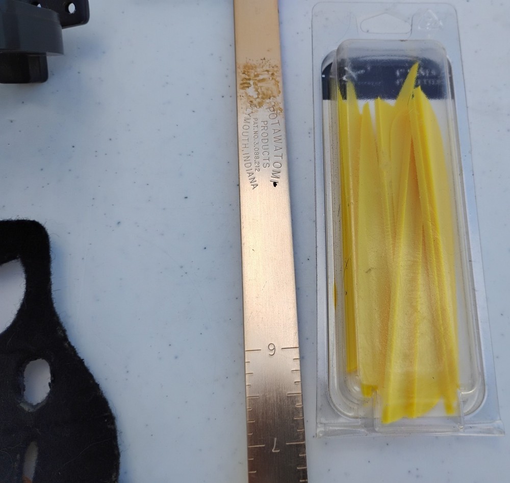 compound bow accessories lot