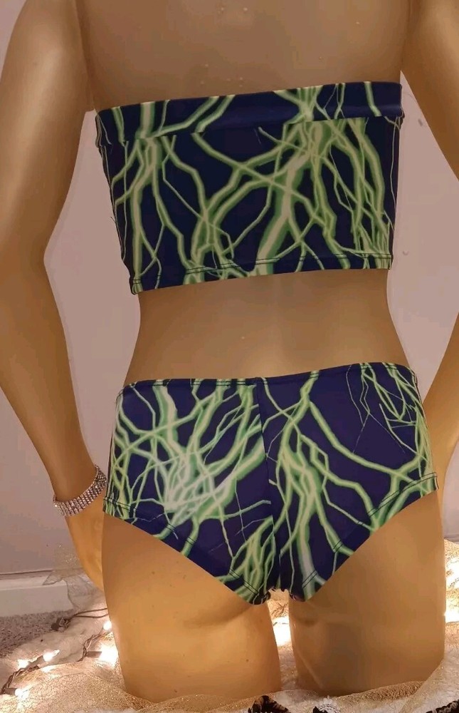 Exotic Dancewear Stripper Booty-Shorts Set W/Thong (Blacklight Sensitive)