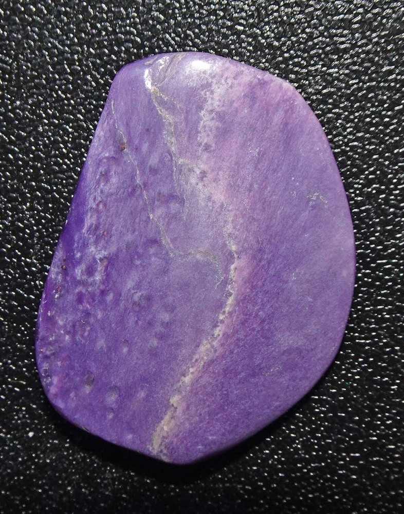 Charoite A Flat Palmstone sc759c