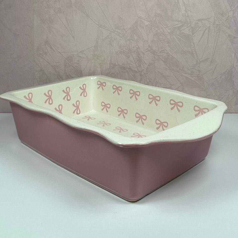 Elegant Ceramic Baking Dish with Pink Bow Design