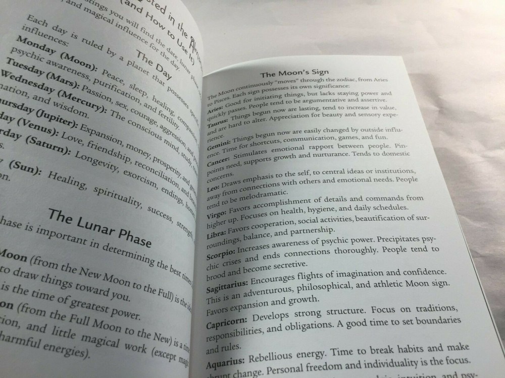 2004 Wicca Almanac by Llewellyn