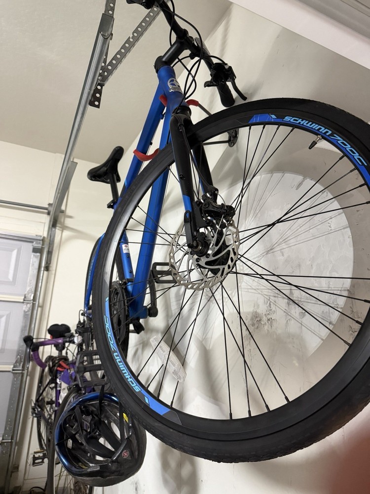 Lightly Used 18 Speed, New Tires!