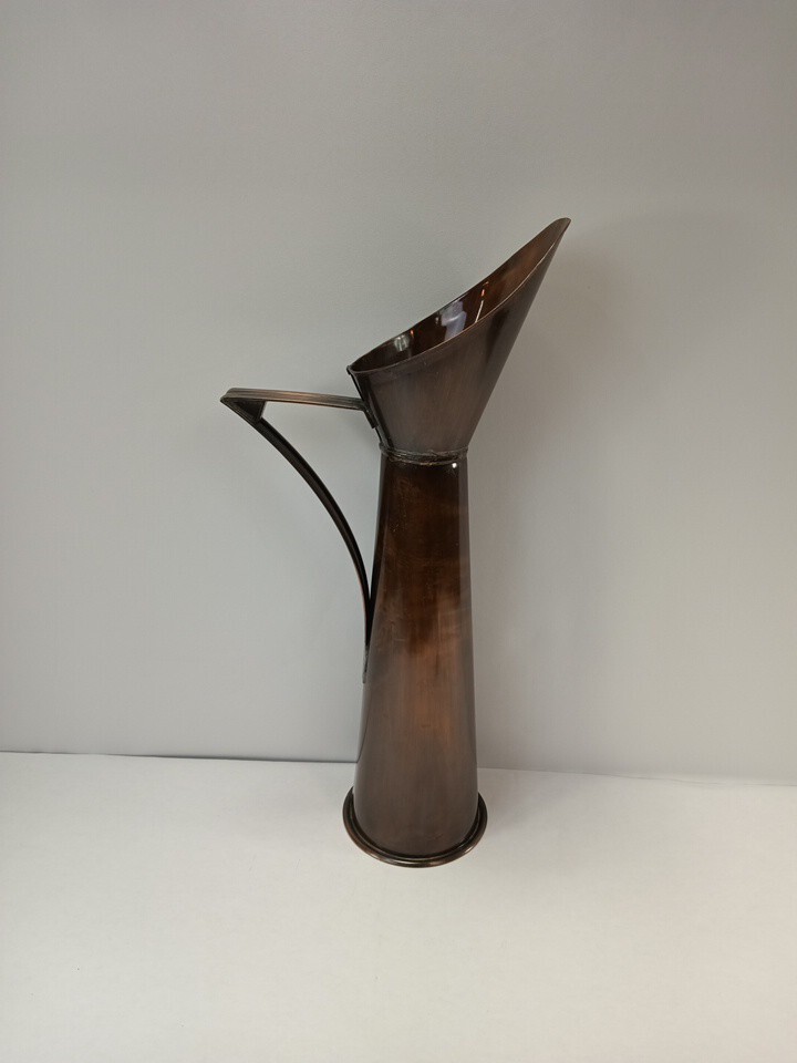 Large 20" Pitcher Vave Madebof Cooper