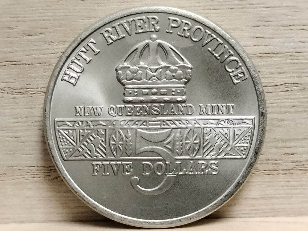 1991 5 Dollars Hutt River Coin (AH64A Apache)