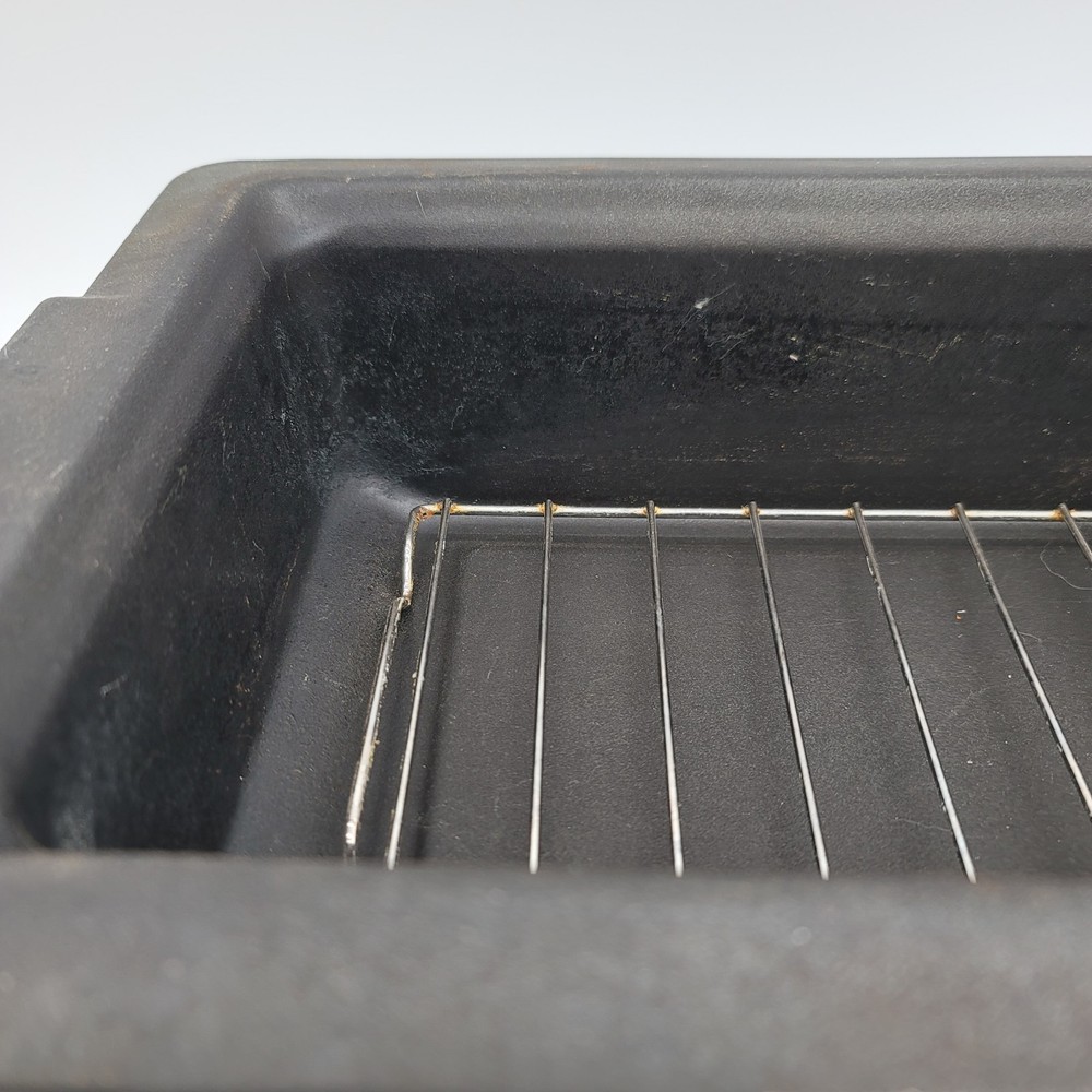 Nesco 4 Qt Roaster Oven White w Lid Insert Rack Adjustable Temp Tested