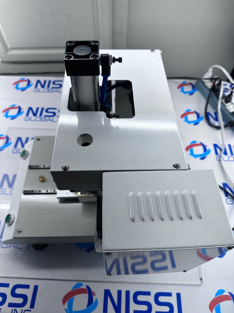 GUNUOTAI Hot Press Frame Machine Front Bezel