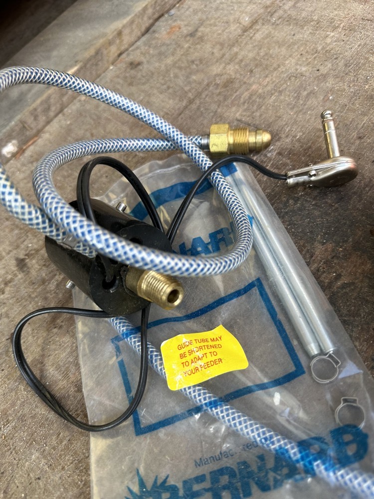 Bernard E-Z FEED QUICK DISCONNECT FEEDER END