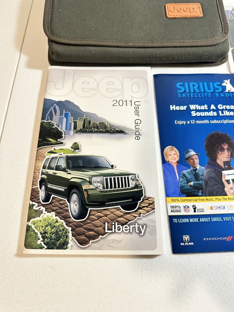 2011 Jeep Liberty Owners Manual Set