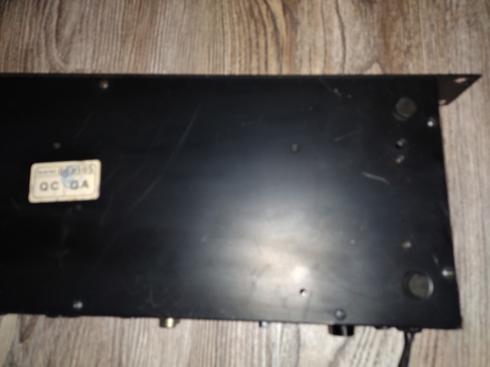 GLi GQ2010 Dual 15 Graphic Equalizer