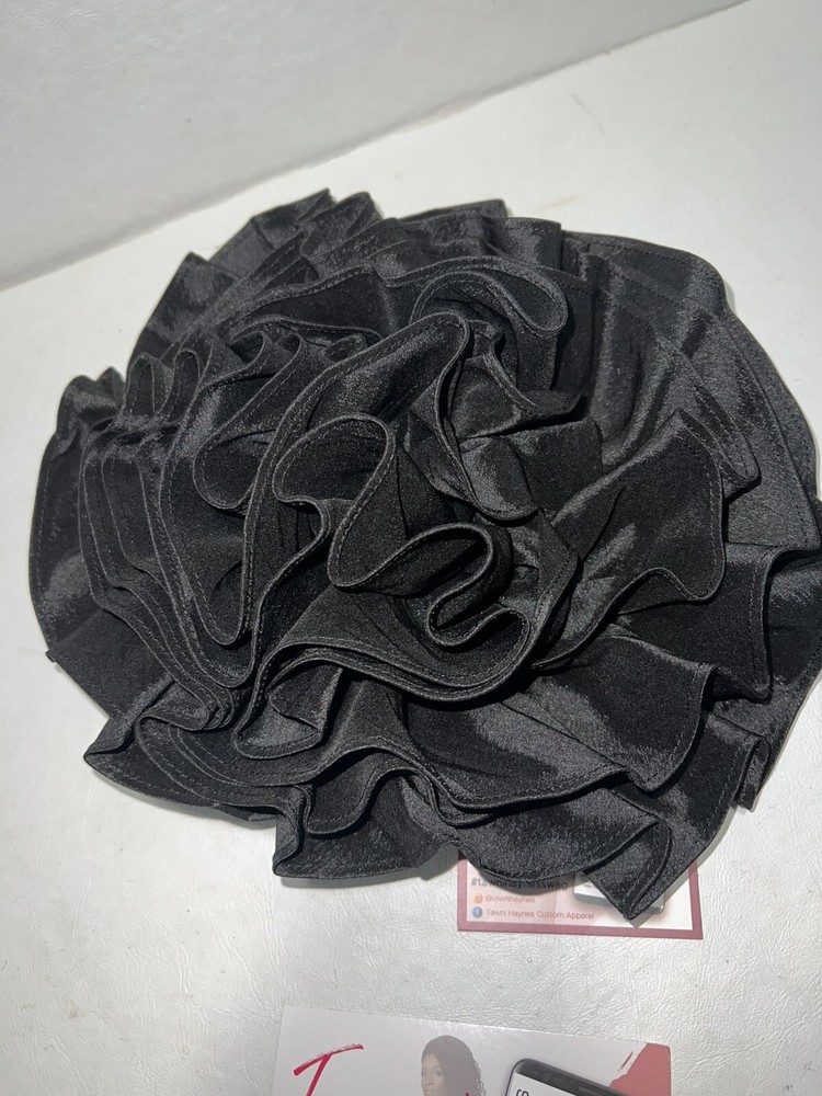 Tawnie Haynes Flower Pin