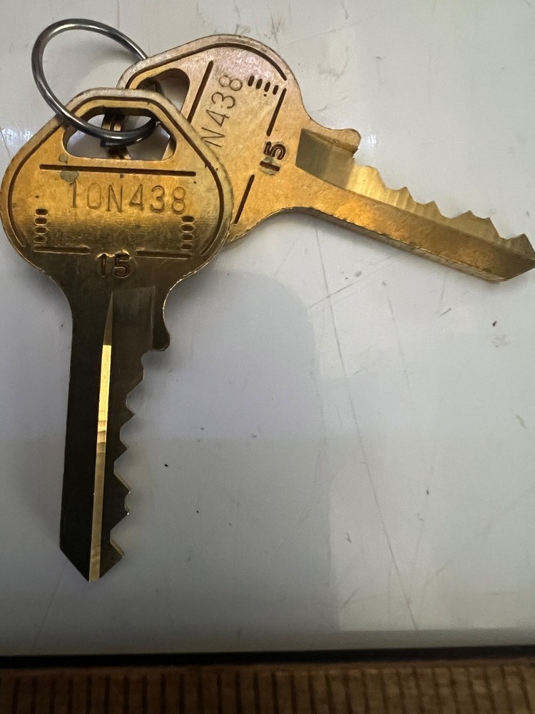 NEW 6 PACK COMMERCIAL MASTER LOCK NO. 15 PADLOCKS
