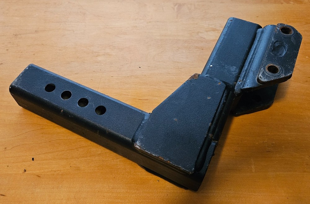 Bruno Outsider 5" drop hitch adapter