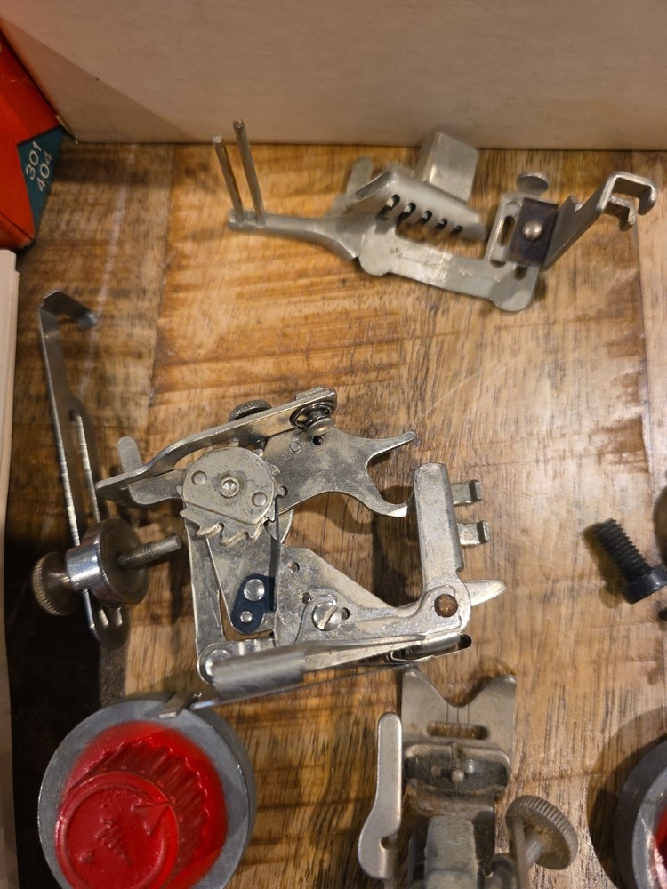 Singer Automatic Zigzagger Sewing Machine Attachment