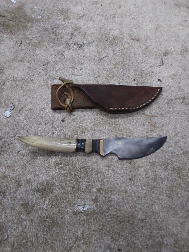 Vintage Custom Fixed Blade Hunting Knife Stag Handle Unknown Maker W/Sheath