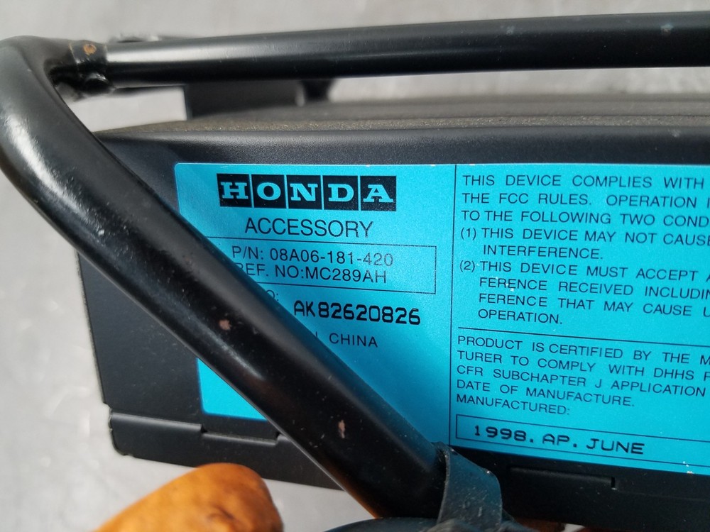 2003 Honda S2000 AP1 CD Changer #1411 E6