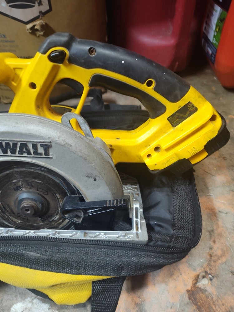 DeWalt Circular Saw 18 Volt