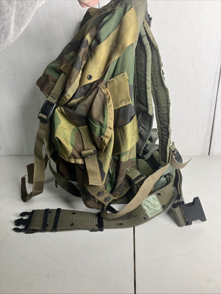 US Military Field Pack Combat Backpack Rucksack W/ Frame Nylon Medium LC-1