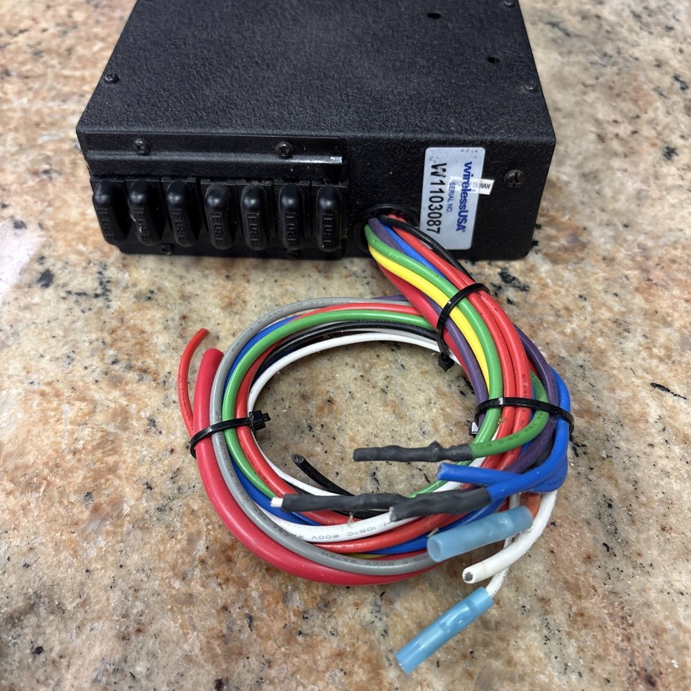 6 Function Switch Box with three way slider, All switches have 20 amp fuses
