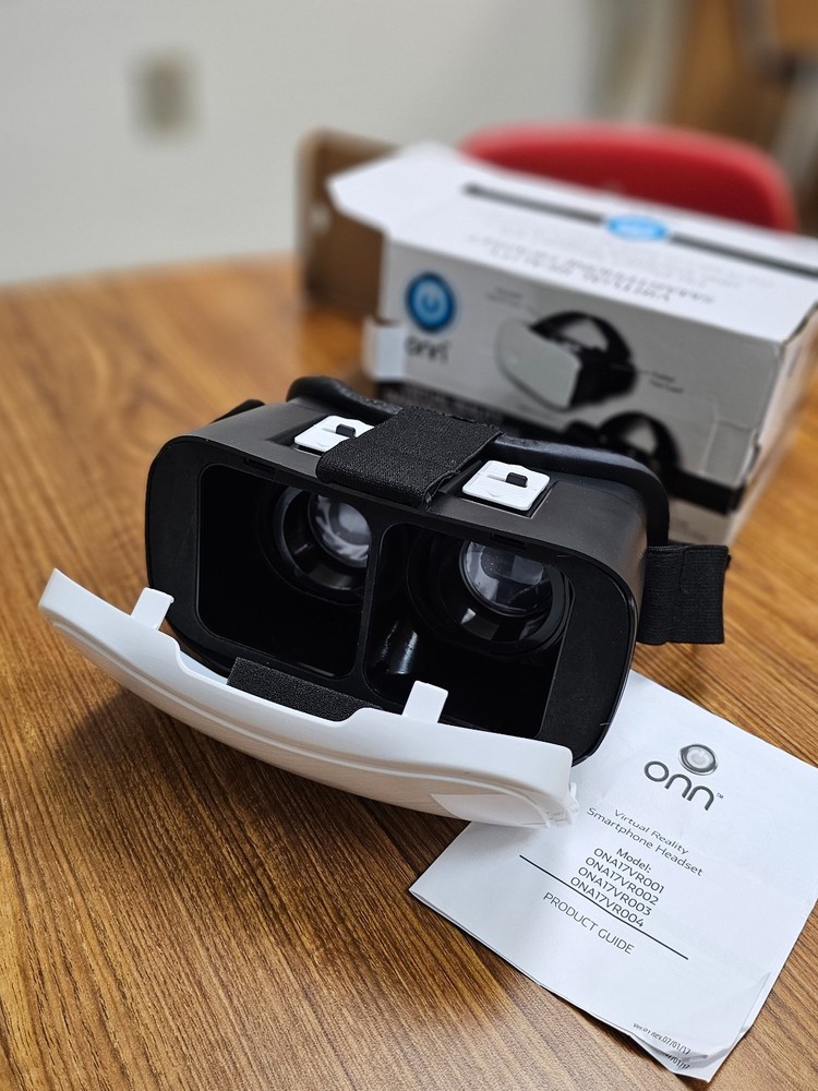 ONN Virtual Reality Smartphone Headset - White