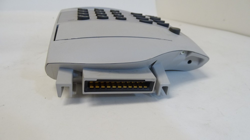 Pitney Bowes F900