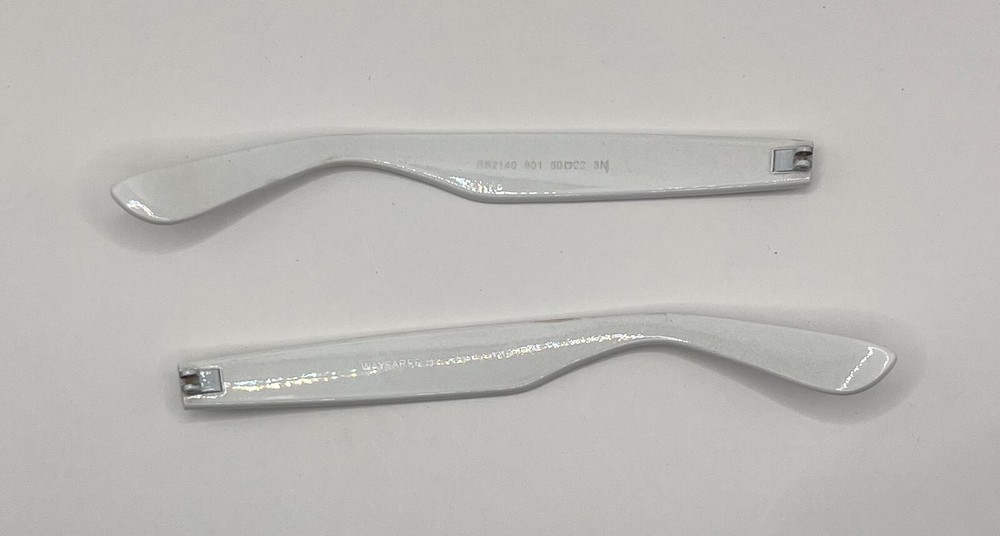 1337 - RAY BAN 2140 901 WHITE BOTH TEMPLES AUTHENTIC
