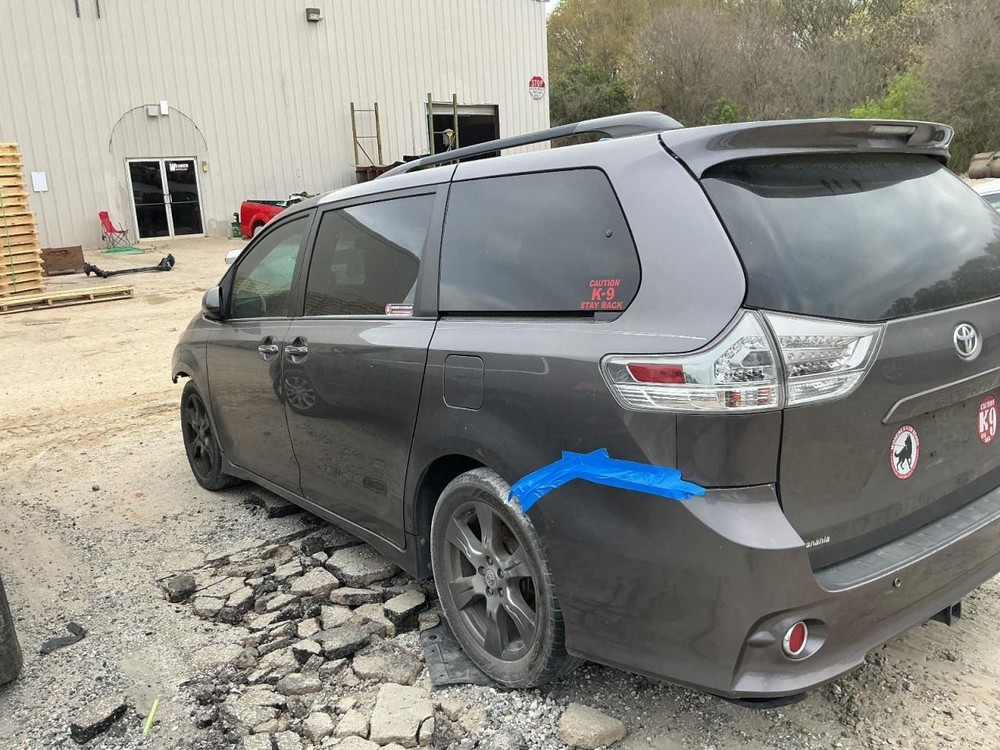 Fuse Box Engine Fits 17-20 SIENNA 5020560