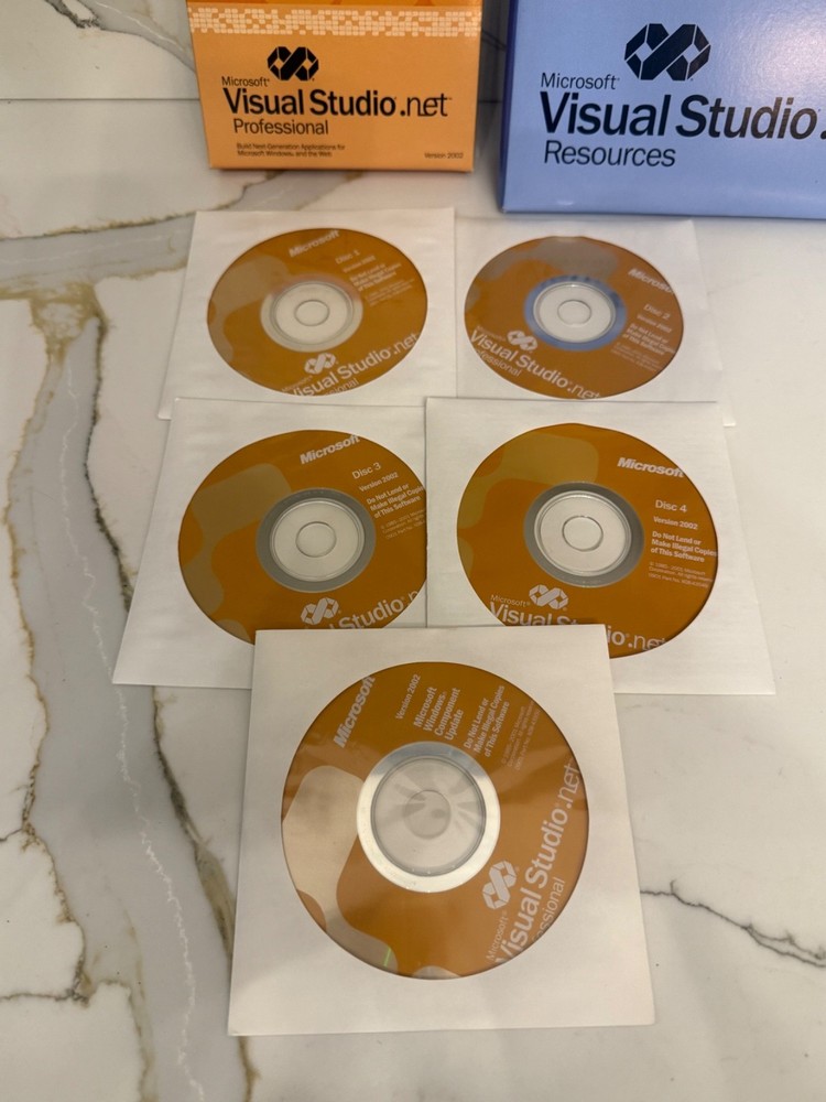 Microsoft Visual Studio. Net Professional 2002 w/ Product Key & Resources