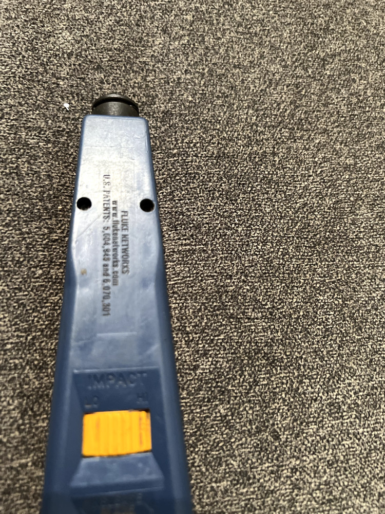 Fluke Networks D814 Impact Punch Down Tool with blade