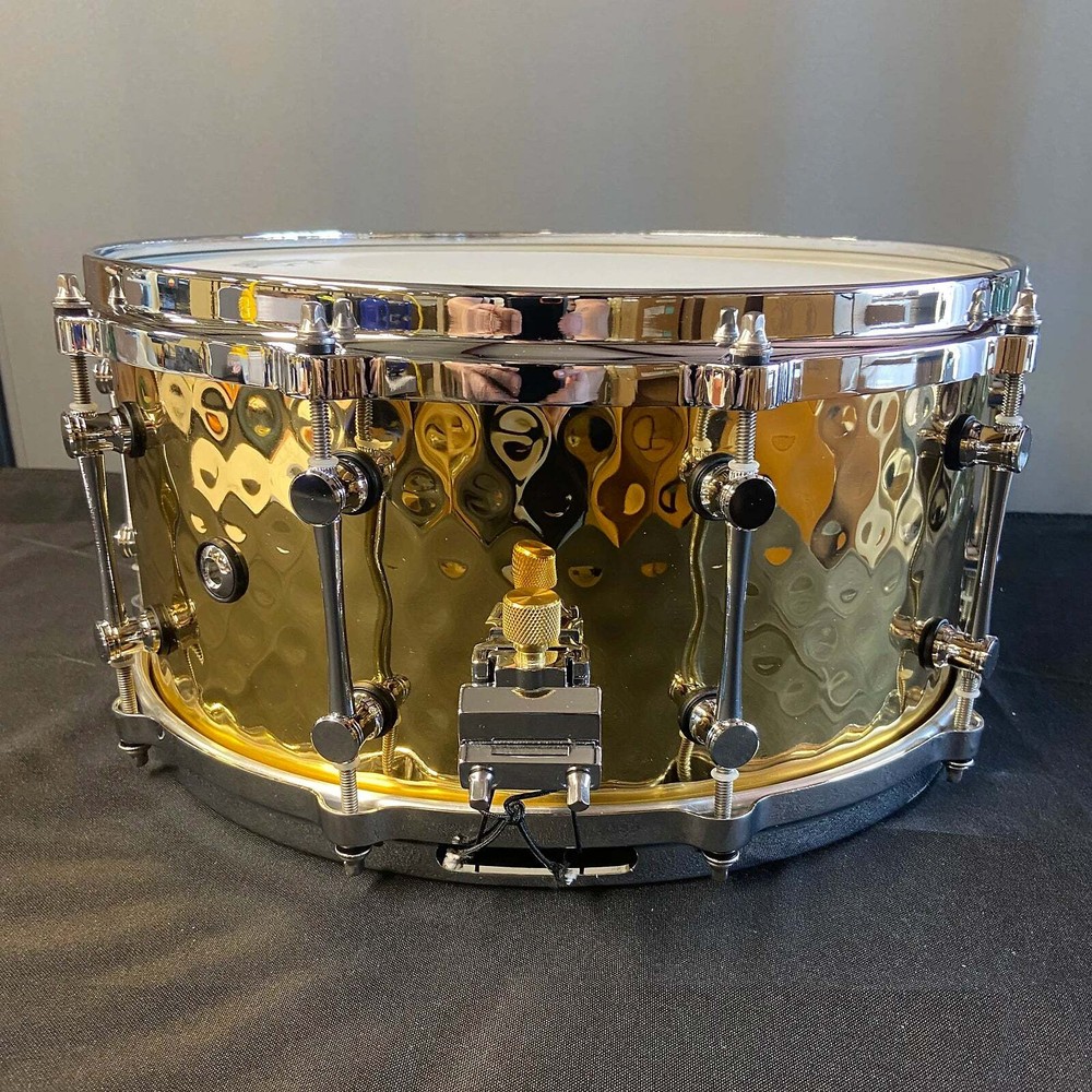 Hammered Brass Snare Drum RC003