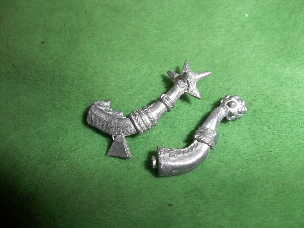 WARHAMMER LIZARDMEN 2 CLASSIC KROXIGOR TAILS