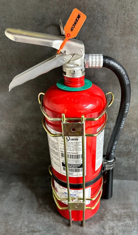 Universal 5 LB. Fire Extinguisher Size Spring Bracket, new