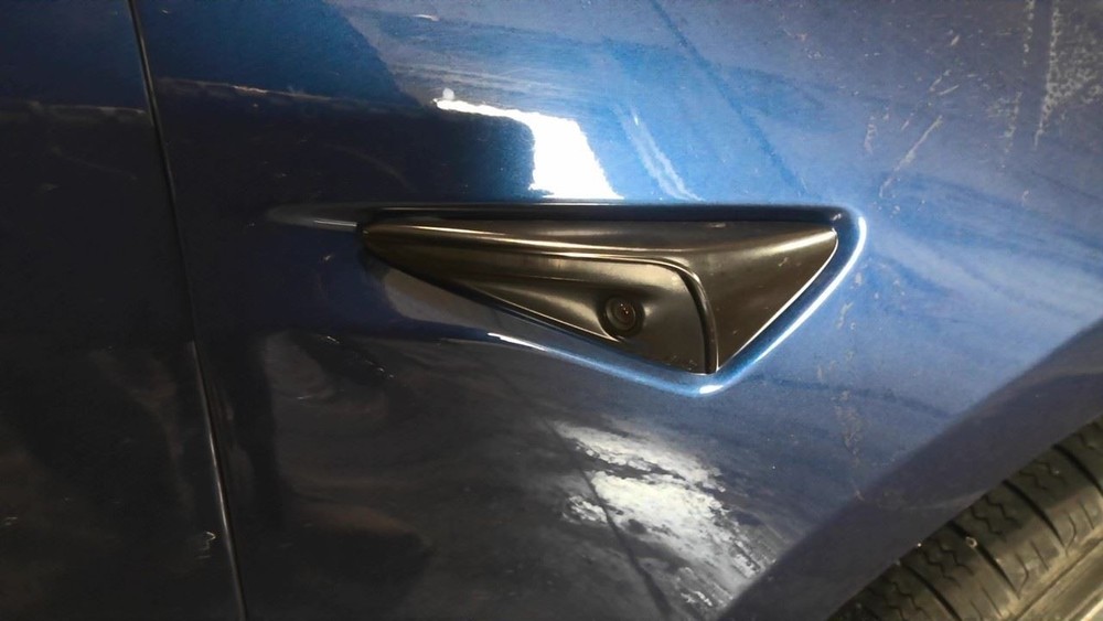 TESLA 3   2023 Camera/Projector 1027790
