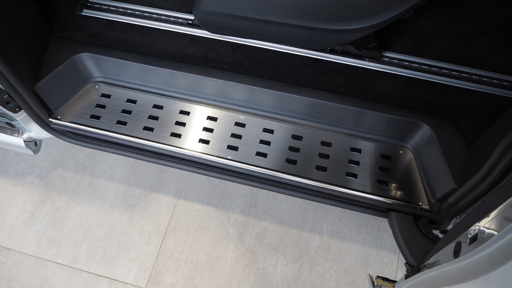 Mercedes V Class 2014- Left Rear Inner Step Cover